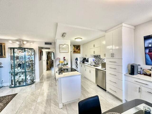 3008 Guildford A, Boca Raton, FL 33434 IMG_8841