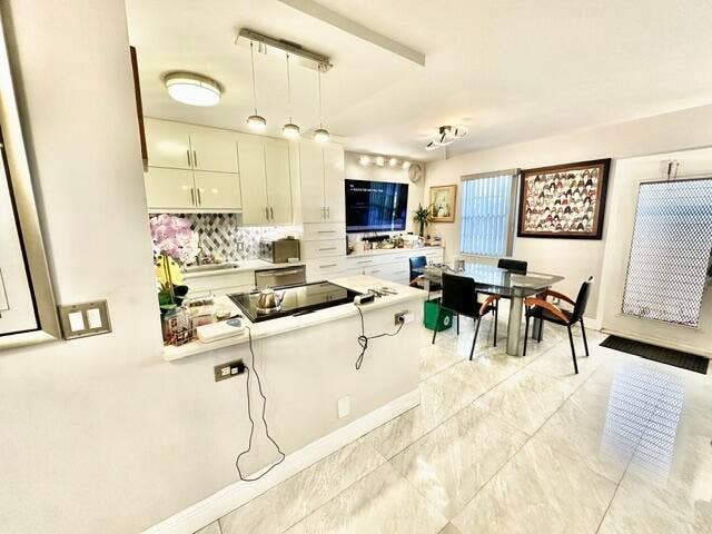 3008 Guildford A, Boca Raton, FL 33434 IMG_8840