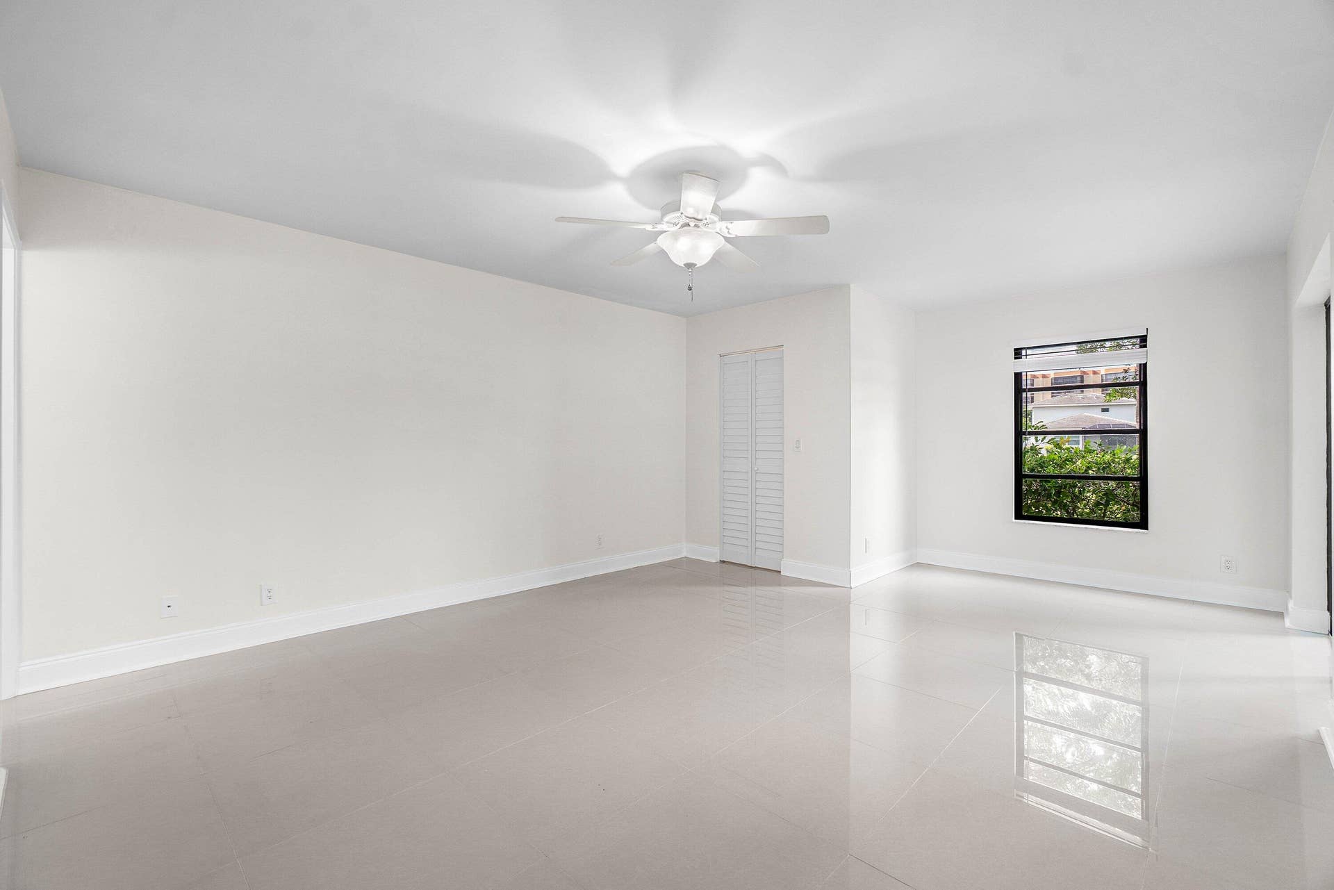 7290 KINGHURST Drive, #106, Delray Beach, FL 33446 017-7290KinghurstDrive-106-DelrayBeach-F