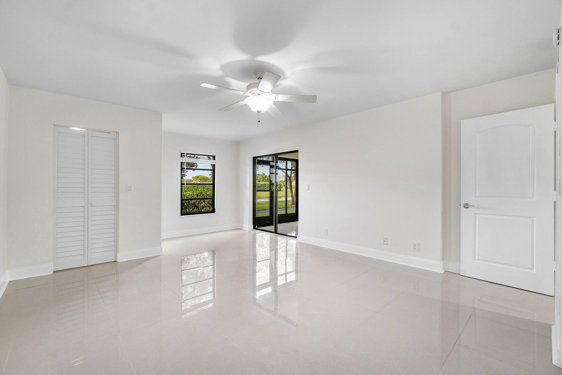 7290 KINGHURST Drive, #106, Delray Beach, FL 33446 018-7290KinghurstDrive-106-DelrayBeach-F