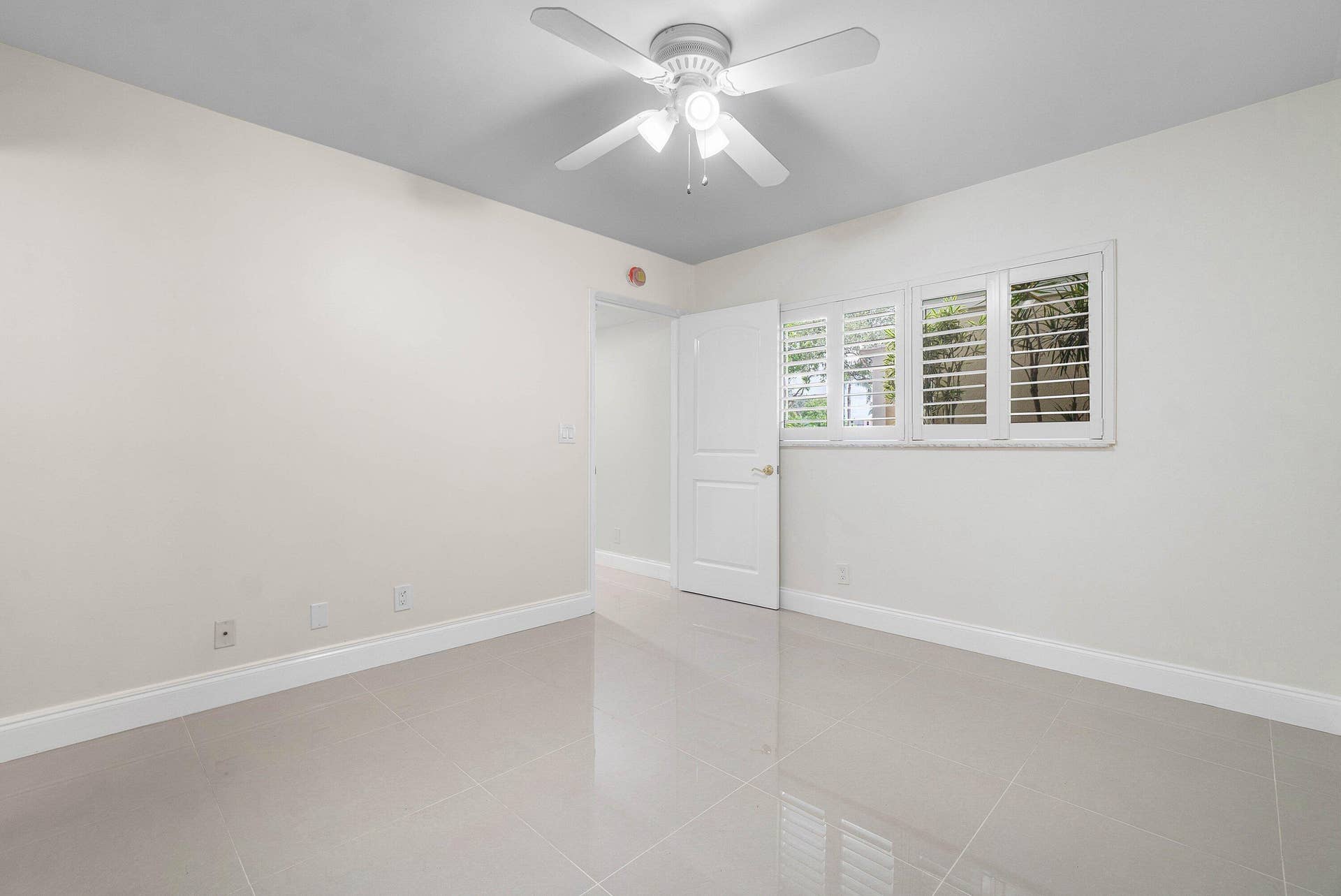 7290 KINGHURST Drive, #106, Delray Beach, FL 33446 024-7290KinghurstDrive-106-DelrayBeach-F