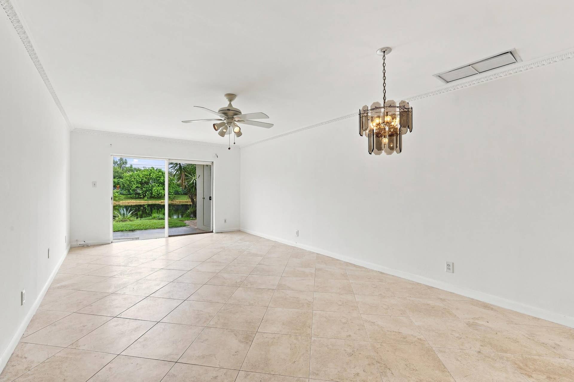8829 BELLA VISTA Drive, #282, Boca Raton, FL 33433 8__62_5818