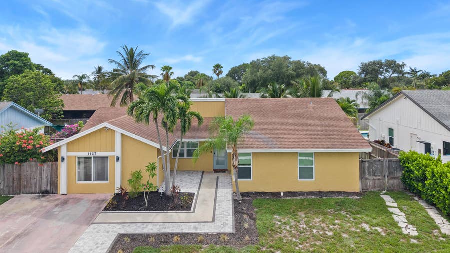 Property photo for 1127 NW 9th Street, Boynton Beach, FL