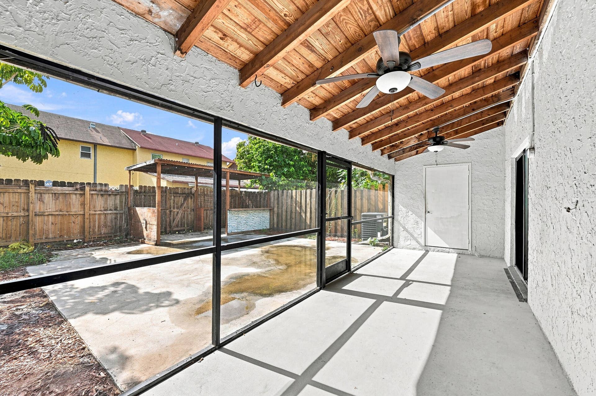 28_sun room