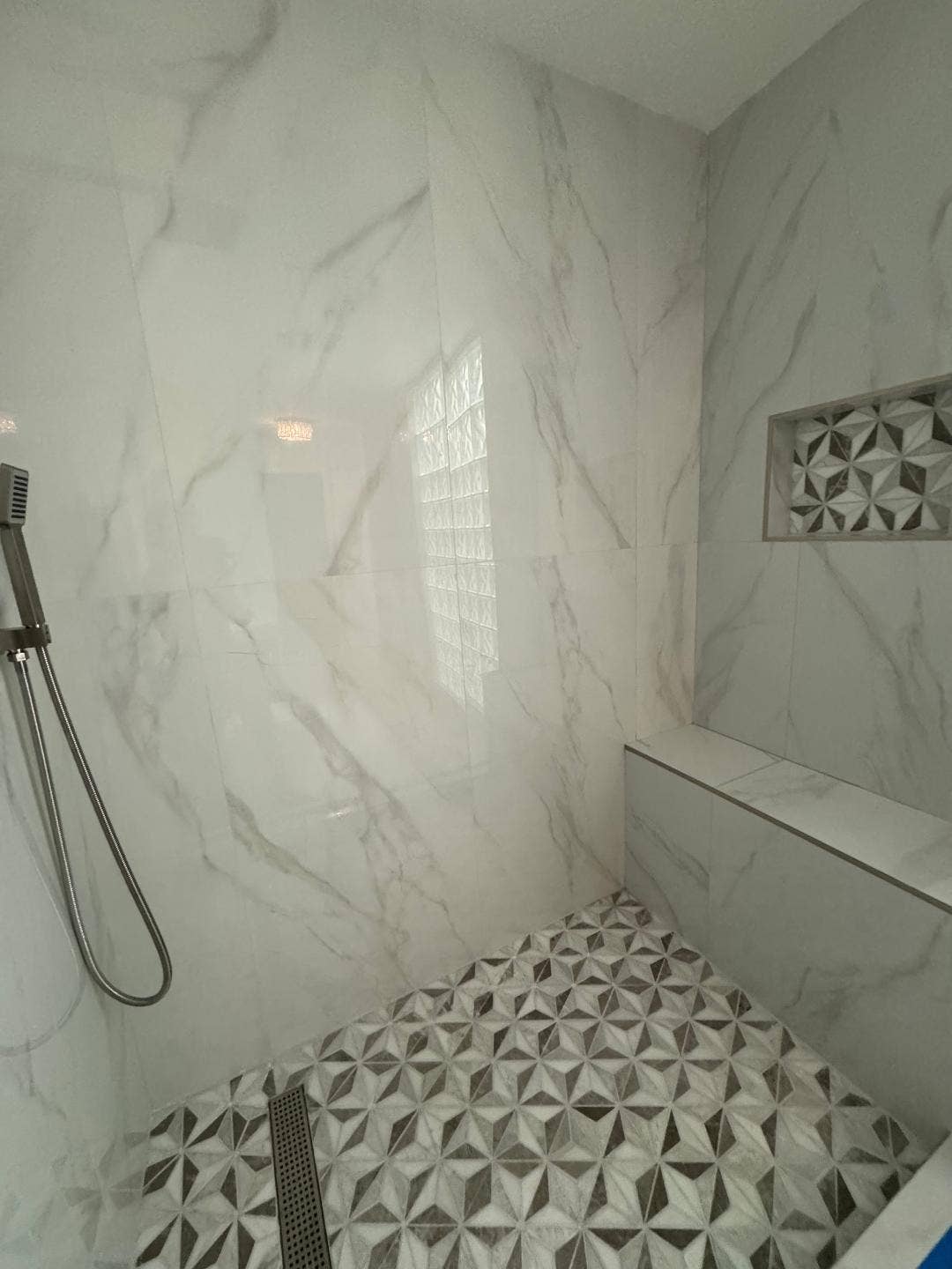 1127 main shower