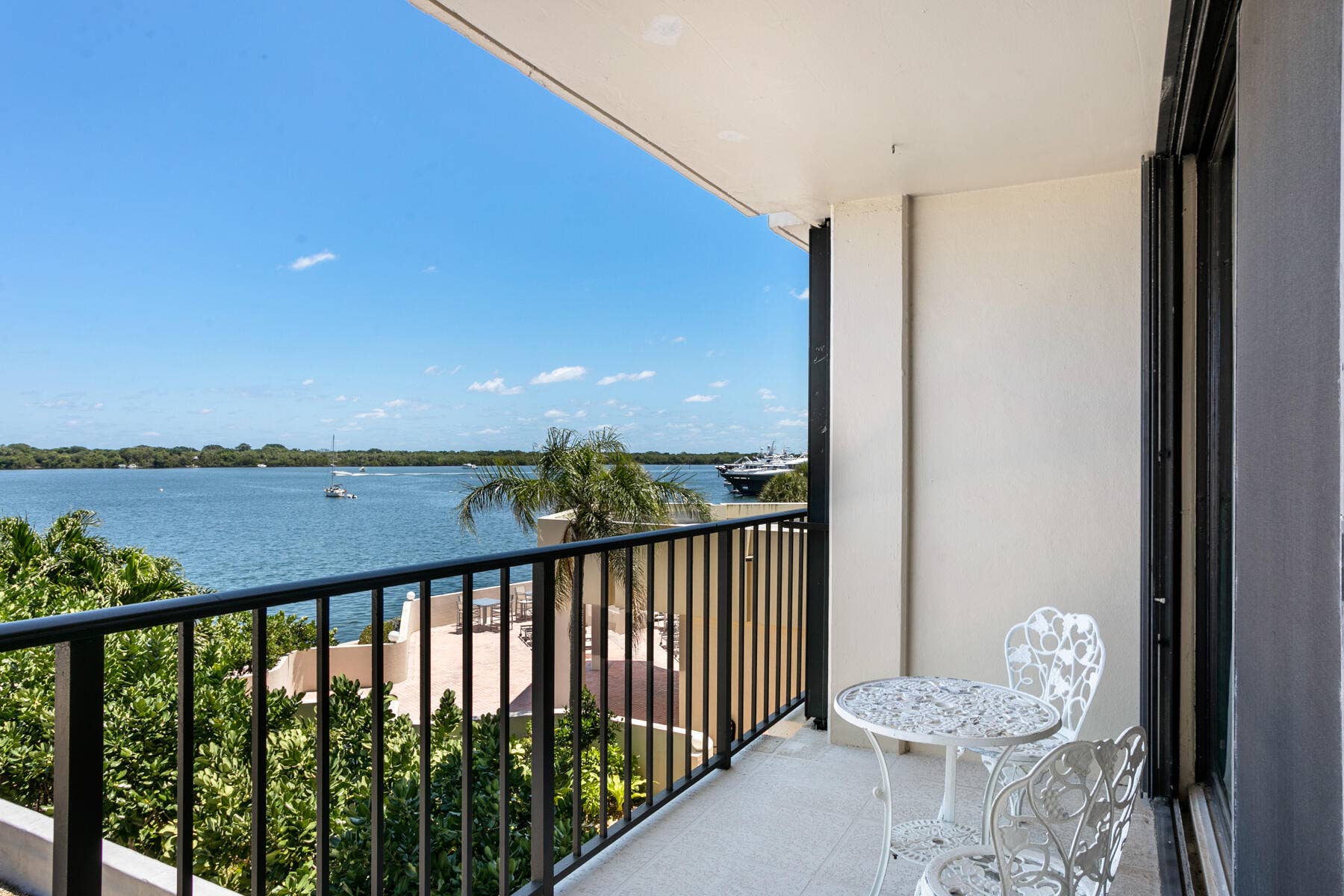 130 LAKESHORE Drive, #322, North Palm Beach, FL 33408 Balcony View