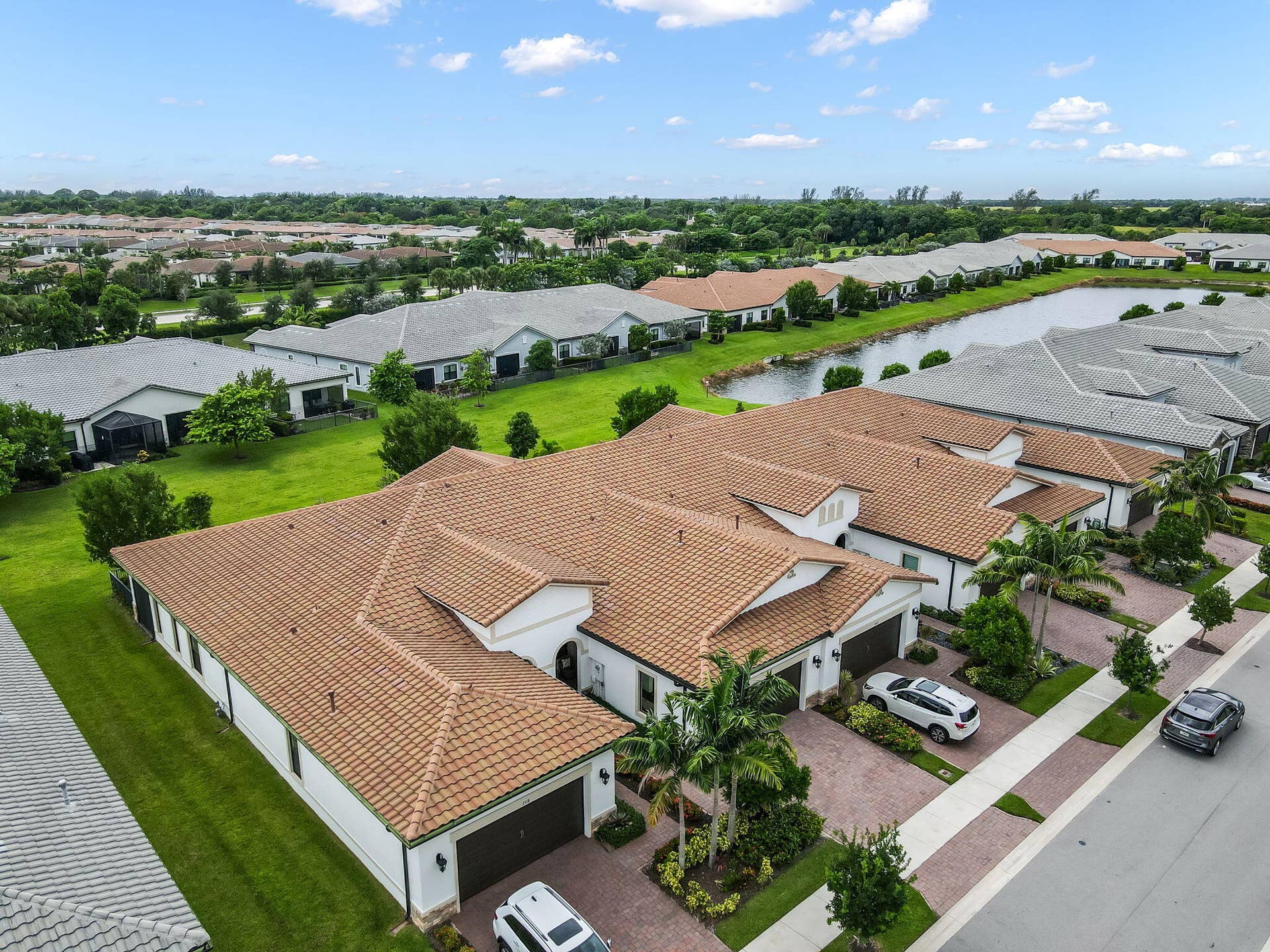 7520 N BLUE SPRING Drive, Parkland, FL 33067 39-web-or-mls-DJI_0032