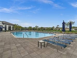 7520 N BLUE SPRING Drive, Parkland, FL 33067 THE FALLS 15