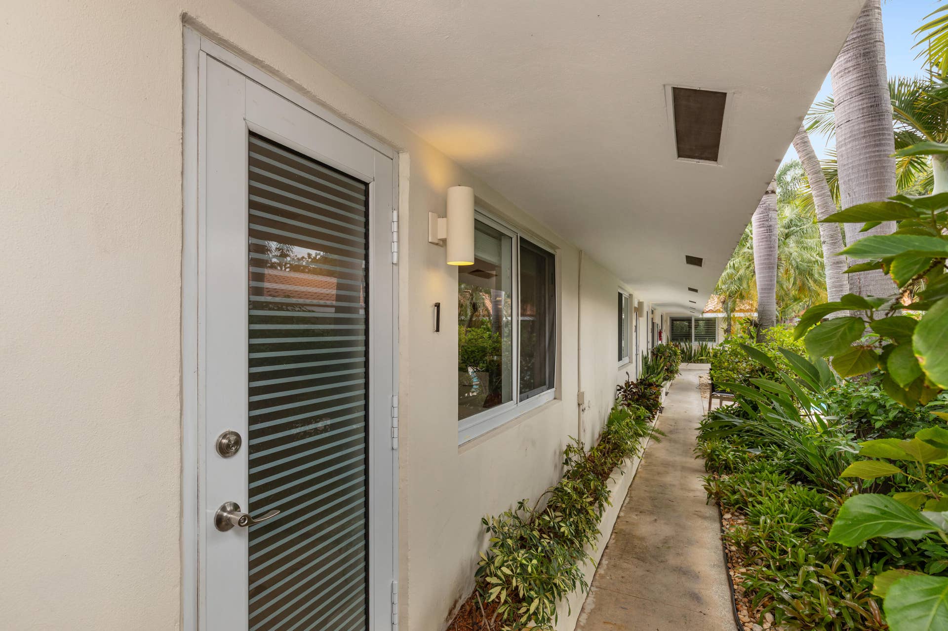 615 NE 10TH Avenue, #101B, Fort Lauderdale, Fort Lauderdale, FL 33304 front entrance to unit