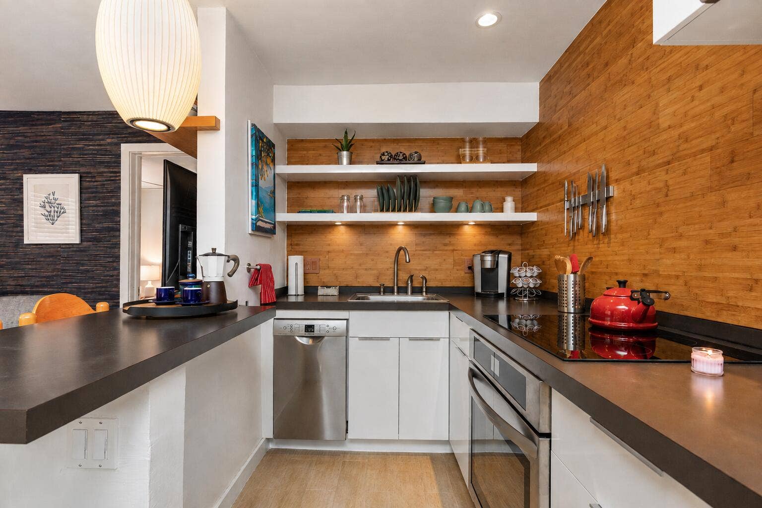615 NE 10TH Avenue, #101B, Fort Lauderdale, Fort Lauderdale, FL 33304 New appliances