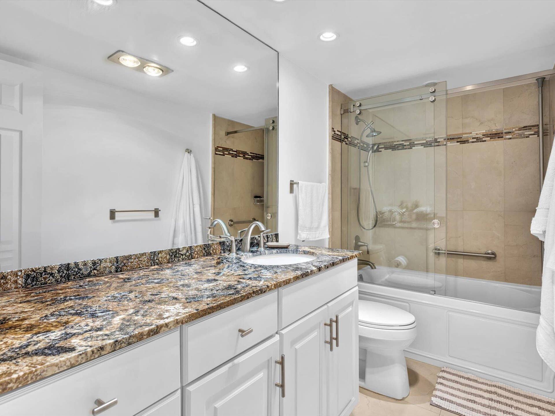 4300 N Ocean Boulevard, #2D, Fort Lauderdale, FL 33308 039-FPP00666