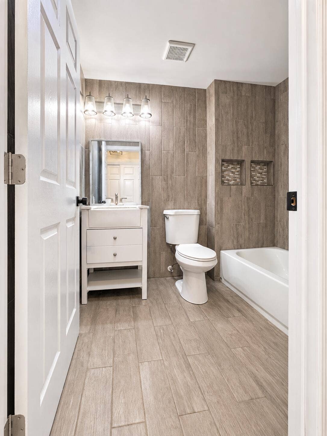 1228 Chippewa Street, Jupiter, FL 33458 EC0277E2-B179-4752-B30F-EA16721DAE2C
