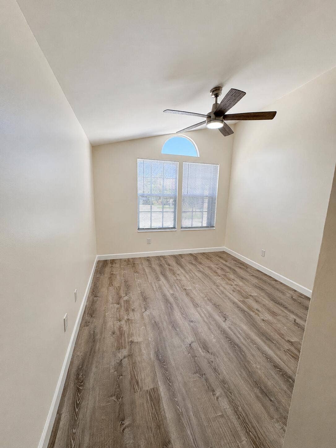 1228 Chippewa Street, Jupiter, FL 33458 Primary bedroom