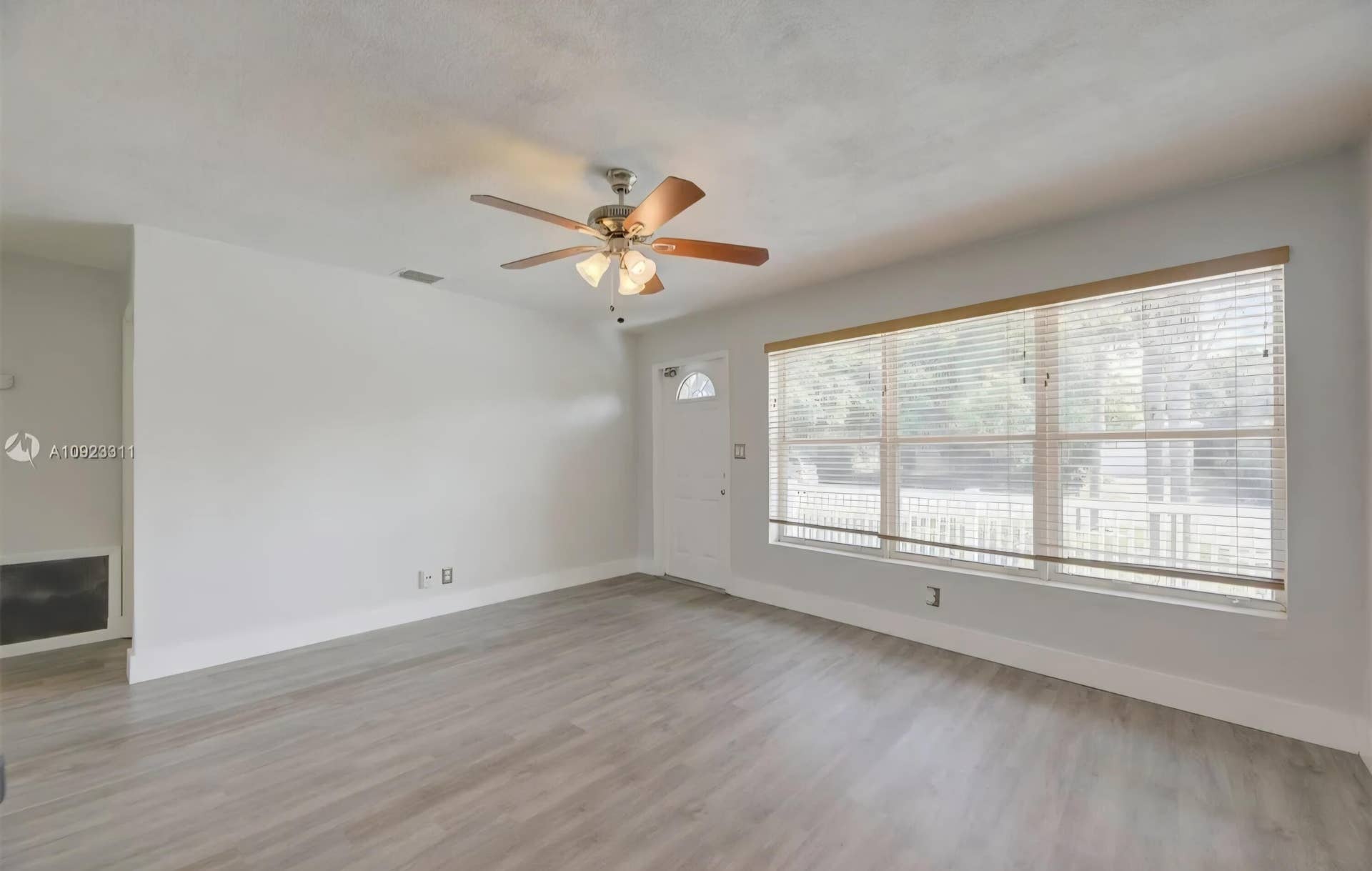 1521 NE 32ND Court, Pompano Beach, FL 33064 Lr2