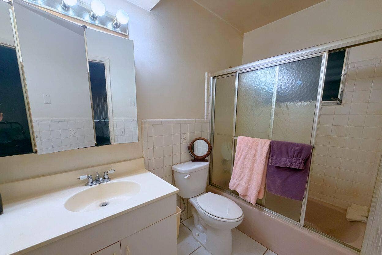 1261 SE 4TH Court, Deerfield Beach, FL 33441 1361 2.