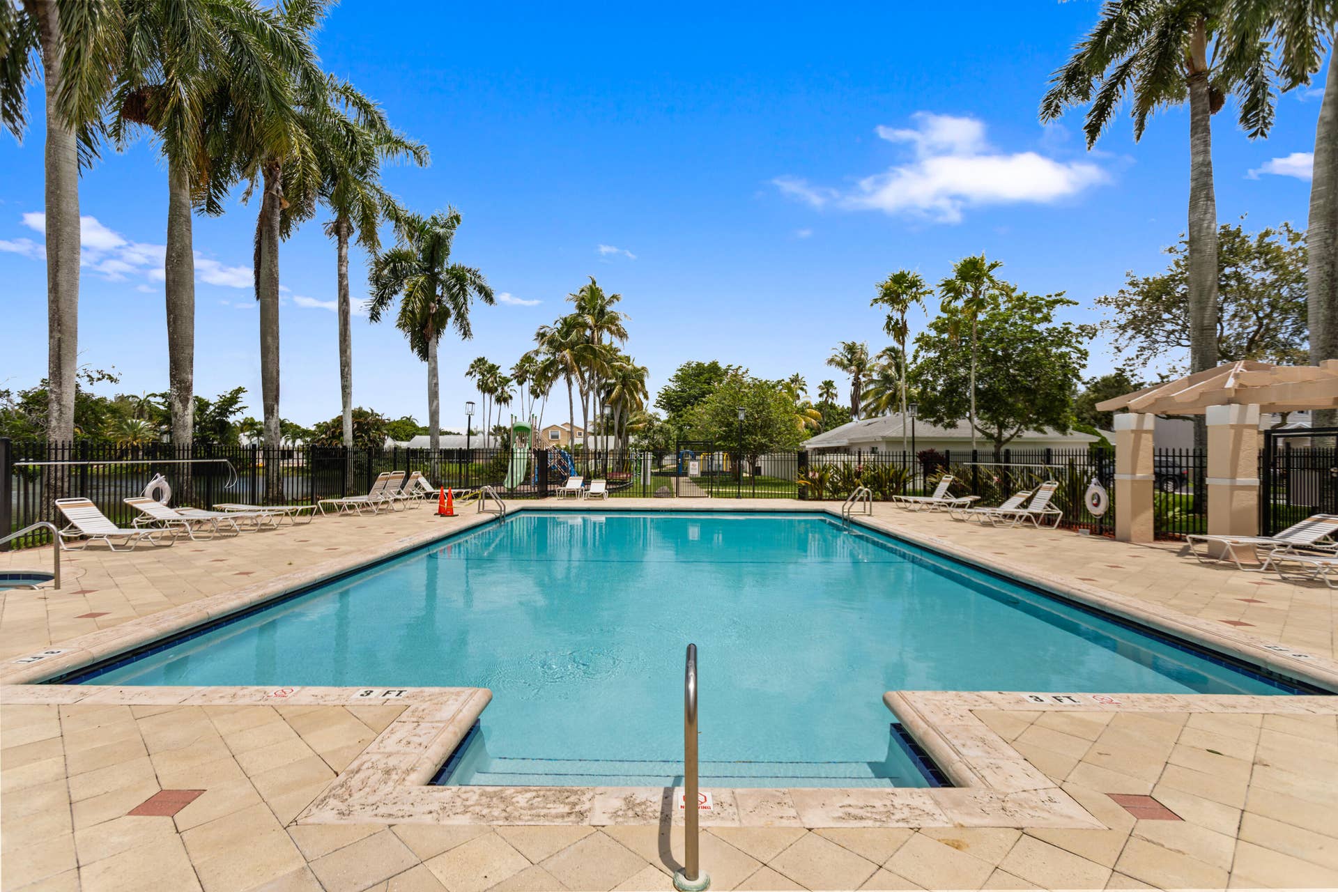 4000 SW 72ND Drive, Davie, FL 33314 585A4987