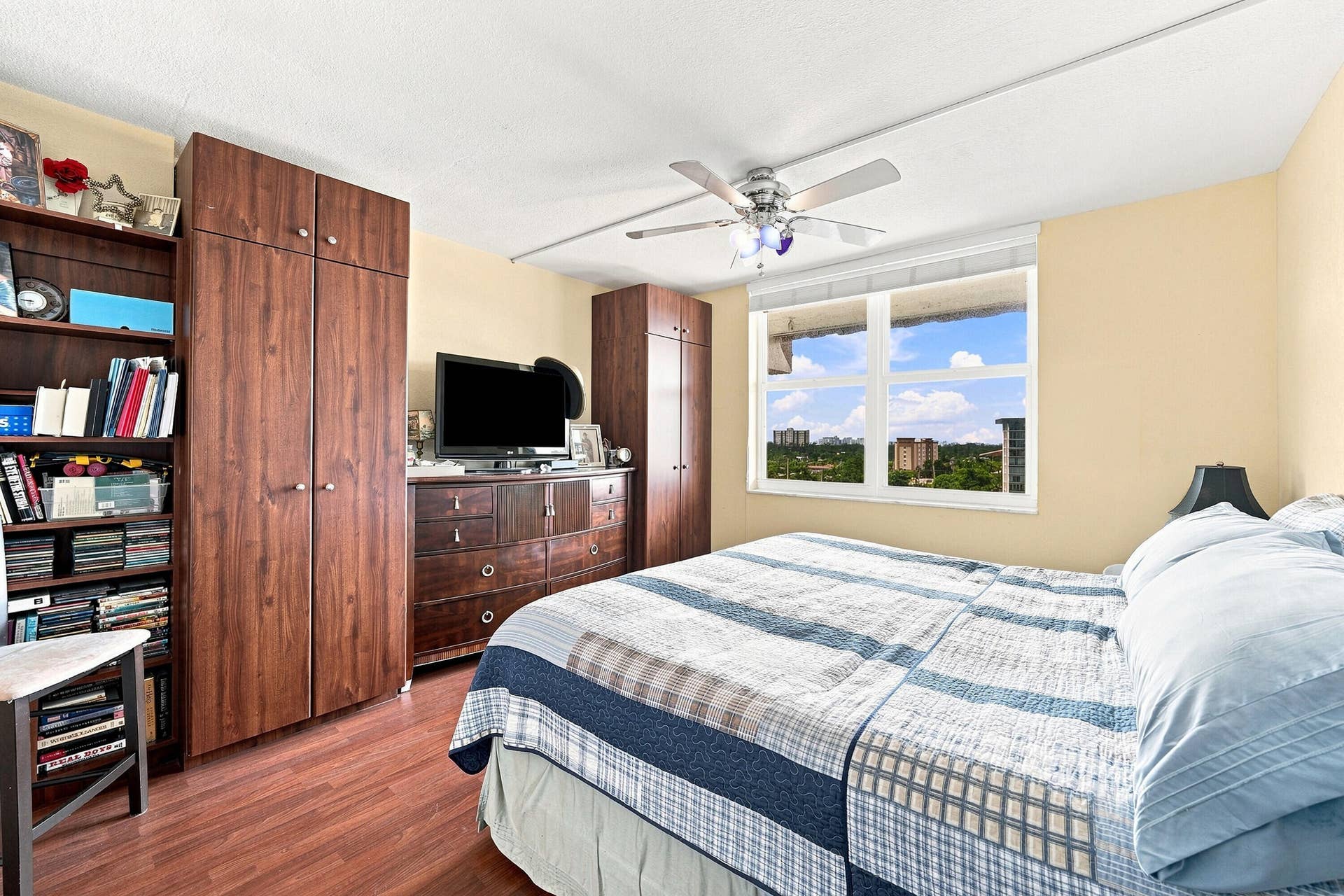777 S Federal Highway, #RP PH 15, Pompano Beach, FL 33062 21_dsc03521_with_tv