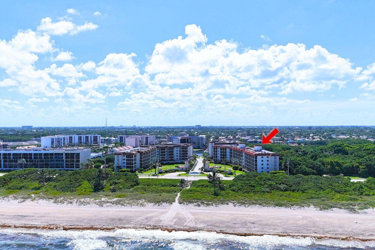 2871 N OCEAN Boulevard, #C205, Boca Raton, FL 33431 drone (4)
