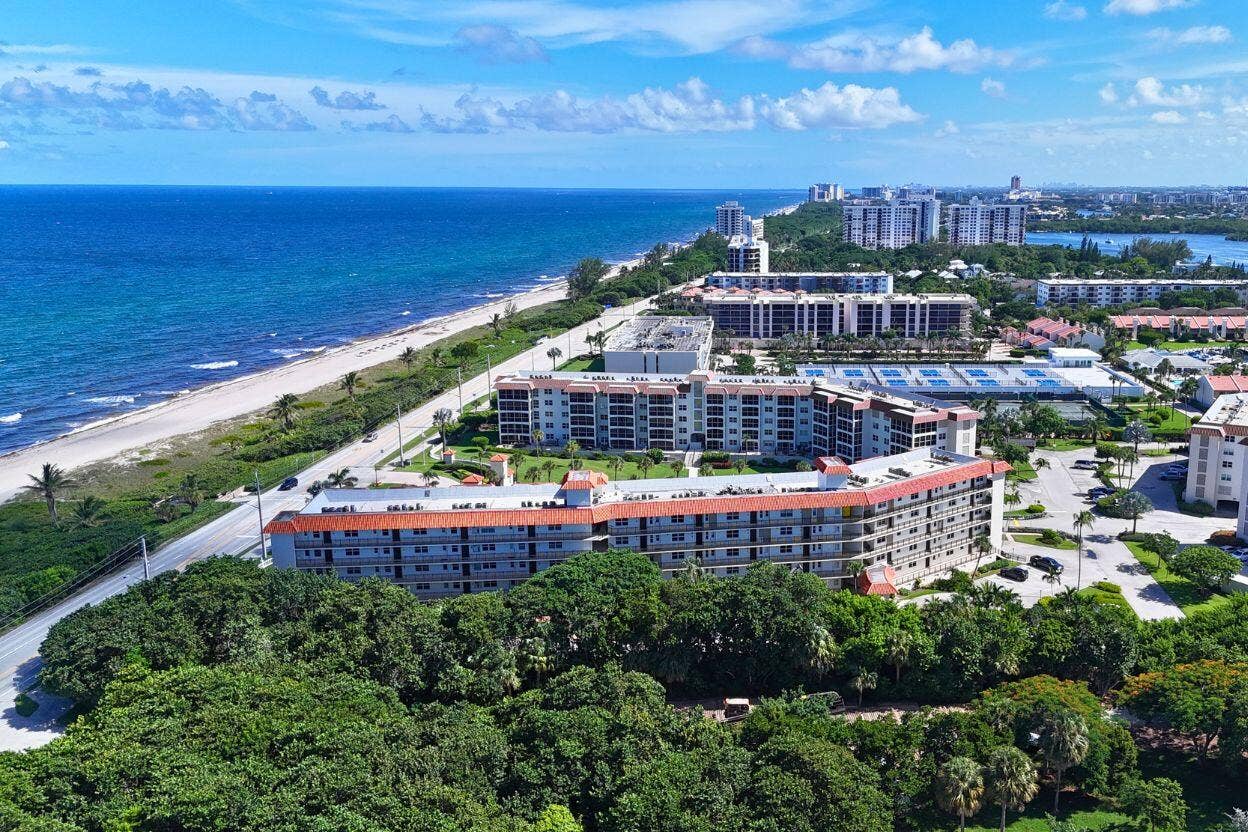 2871 N OCEAN Boulevard, #C205, Boca Raton, FL 33431 drone (3)