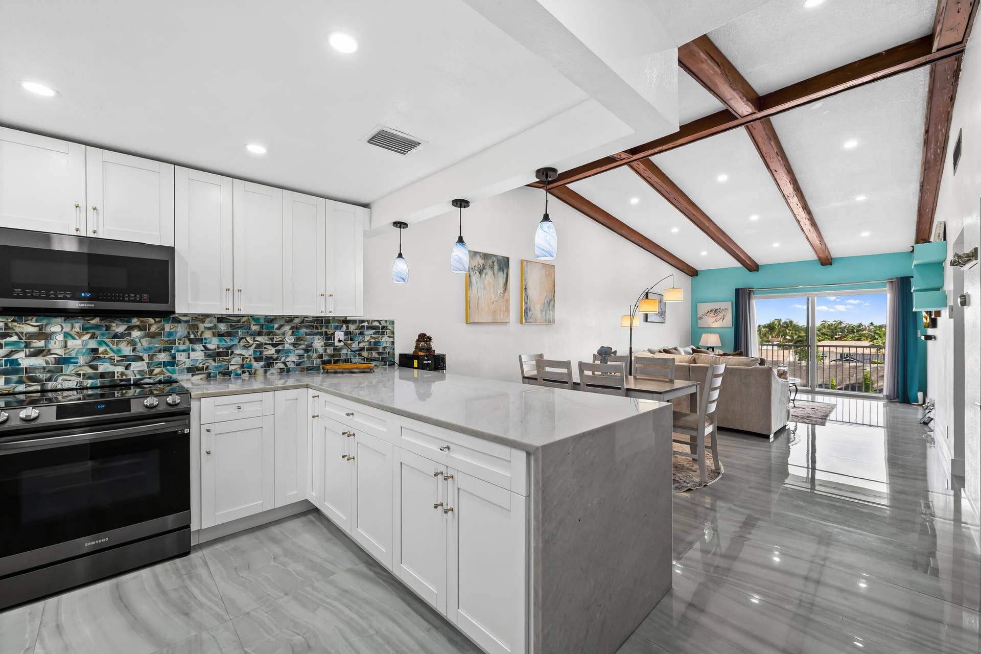 2841 NE 33rd Court, #403, Fort Lauderdale, FL 33306 DSC_7230