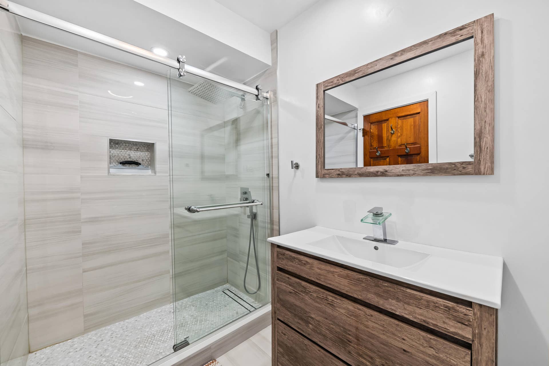 2841 NE 33rd Court, #403, Fort Lauderdale, FL 33306 DSC_7206