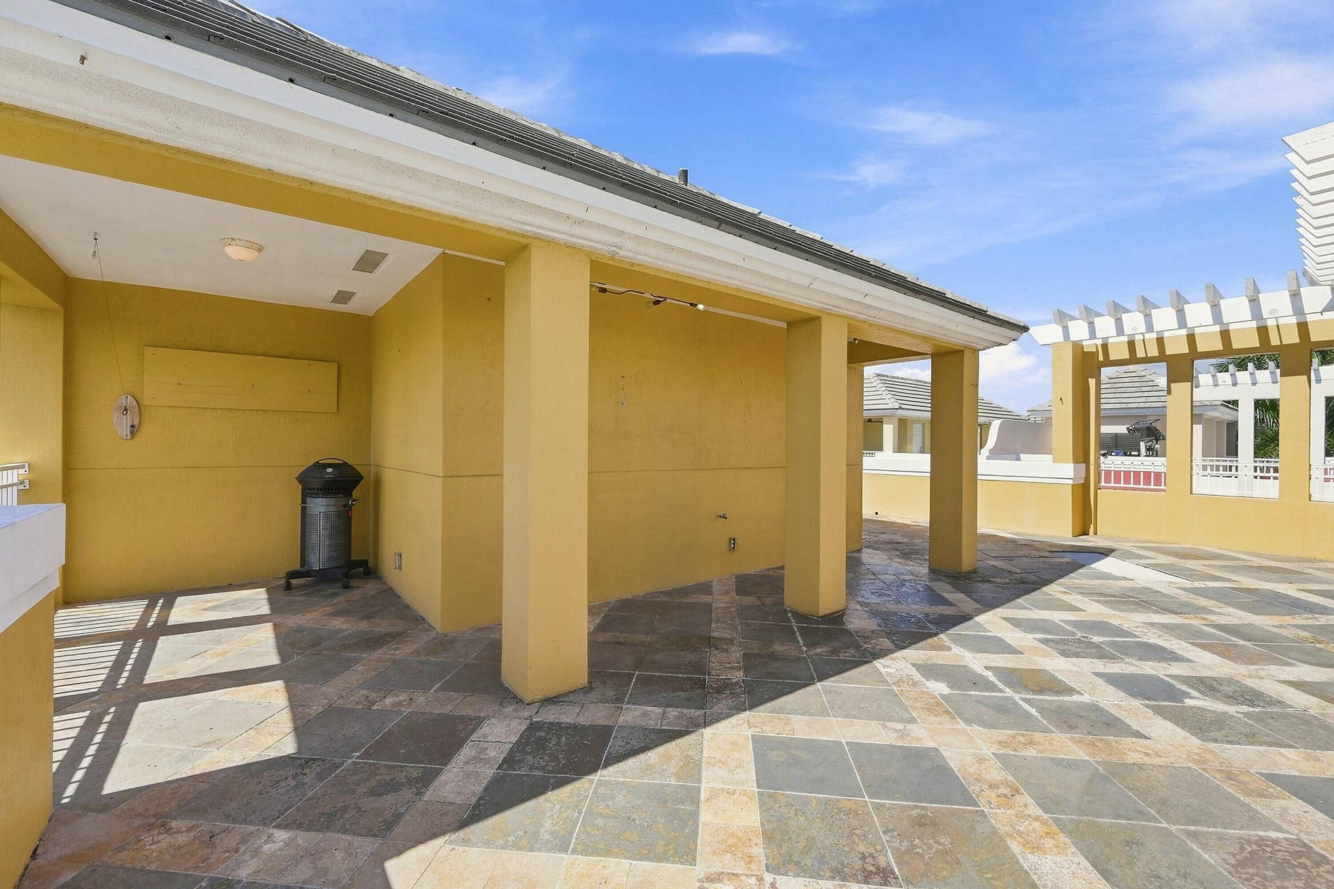 2332 Vintage Drive, Lighthouse Point, FL 33064 Roof Top