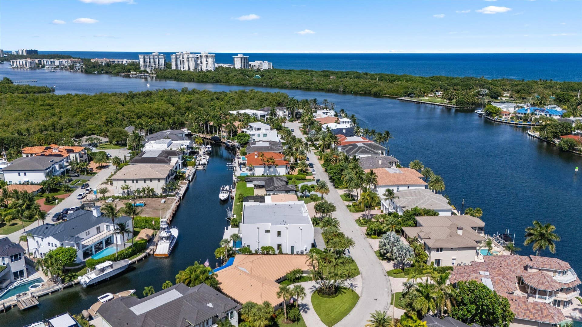 591 Golden Harbour Drive, Boca Raton, FL 33432 Canal, intracoastal and ocean