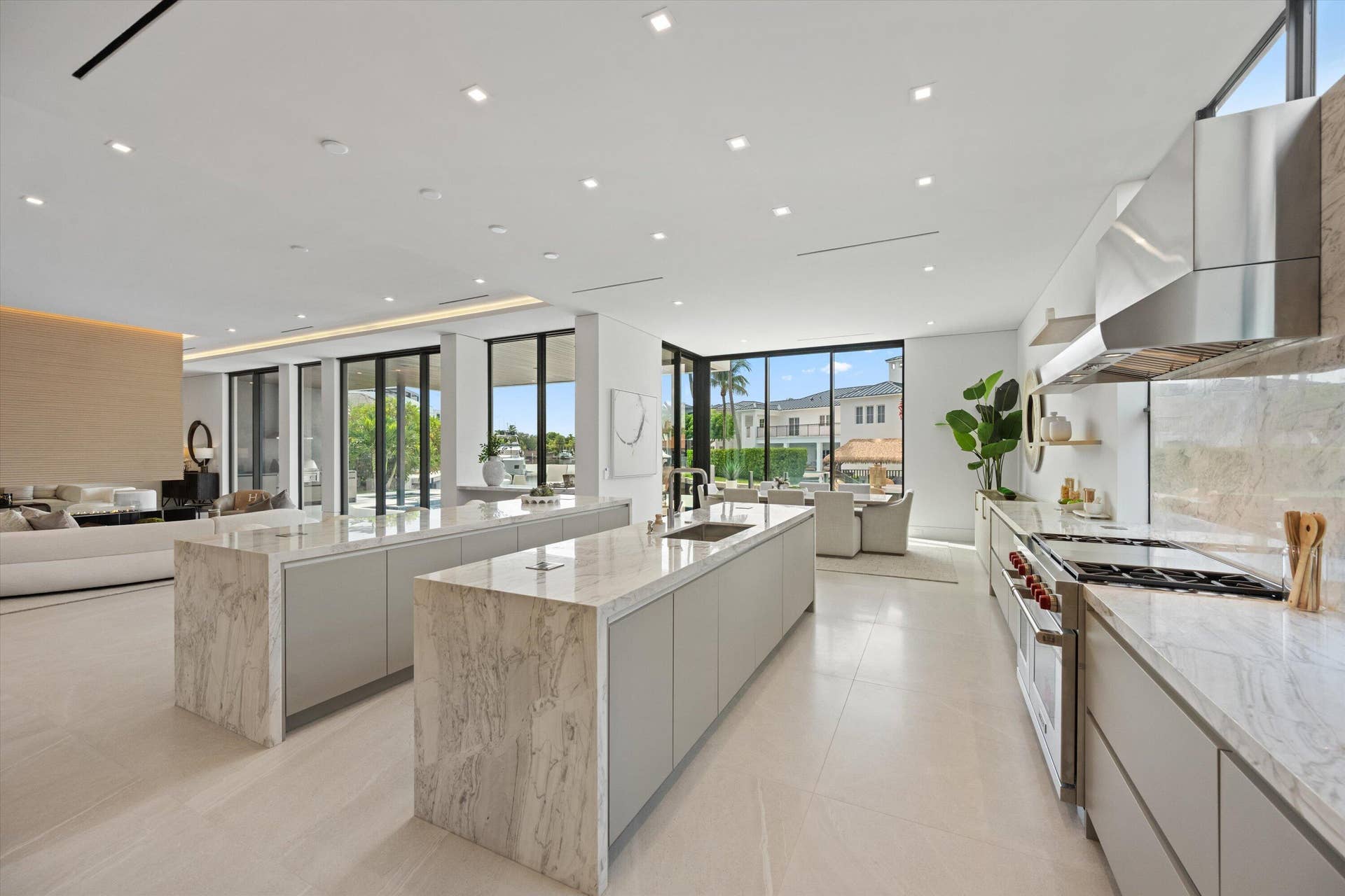 591 Golden Harbour Drive, Boca Raton, FL 33432 0D85BEAE-326F-41BC-A346-9547F423AB23