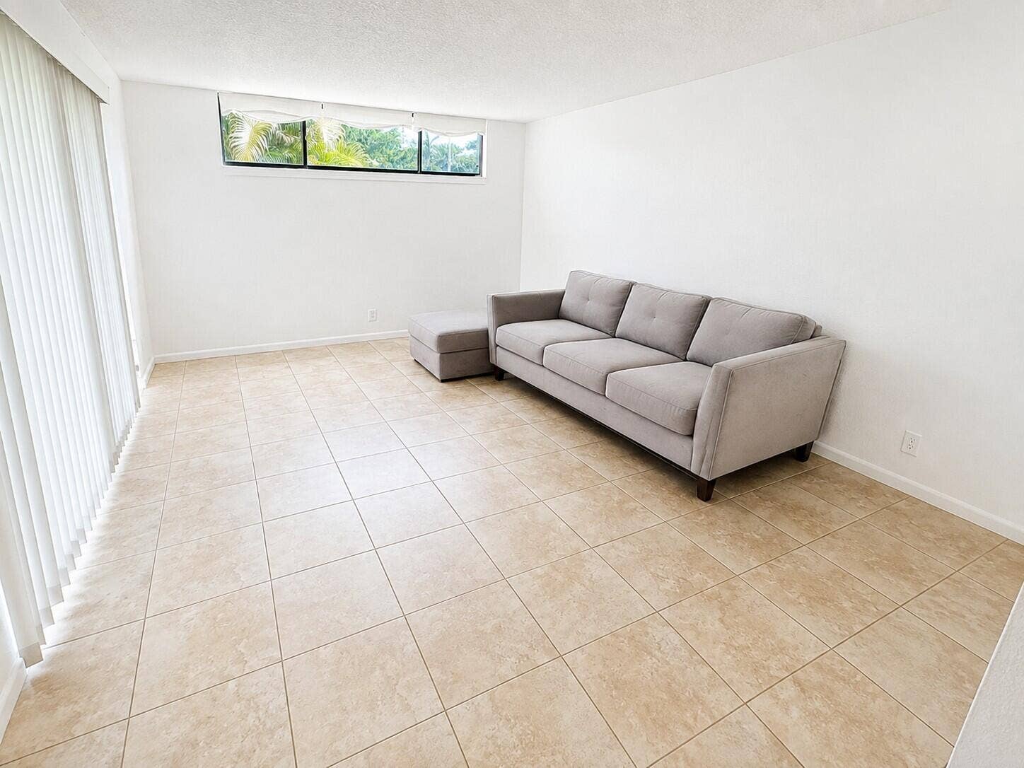 8344 TRENT Court, #B, Boca Raton, Boca Raton, FL 33433 living room