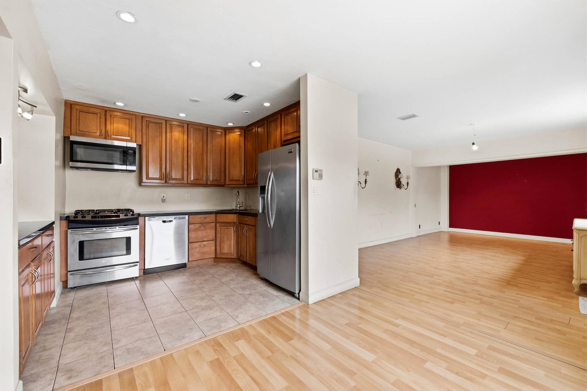 1344 NE 13TH Avenue, Fort Lauderdale, FL 33304 1344 Ne 13th Ave_003