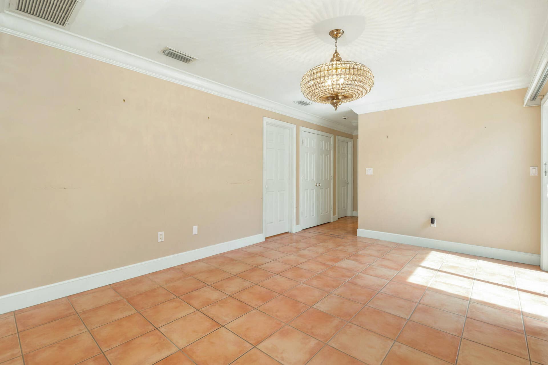 245 COLONIAL Lane, Palm Beach, FL 33480 Primary Bedroom