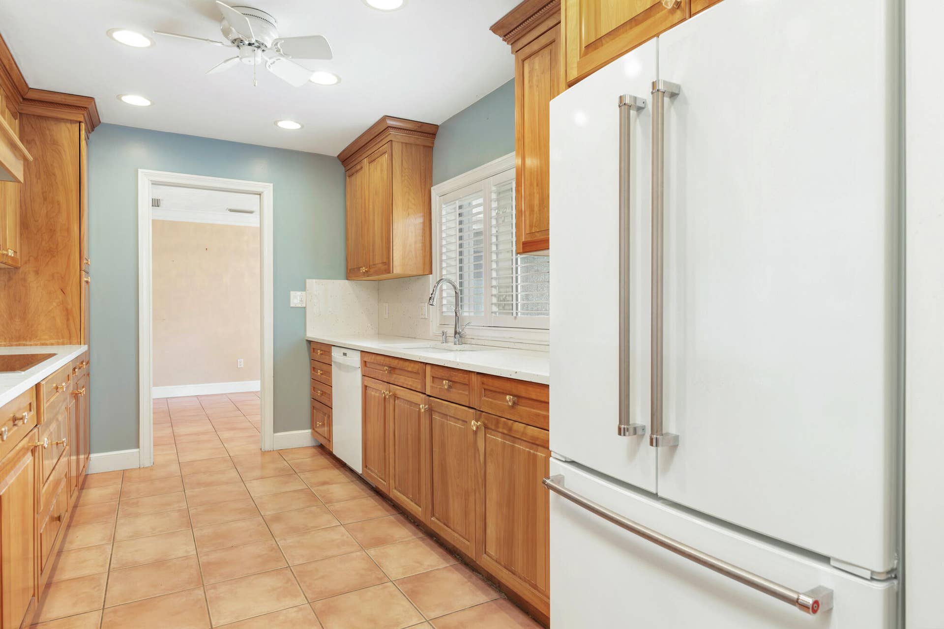 245 COLONIAL Lane, Palm Beach, FL 33480 Kitchen