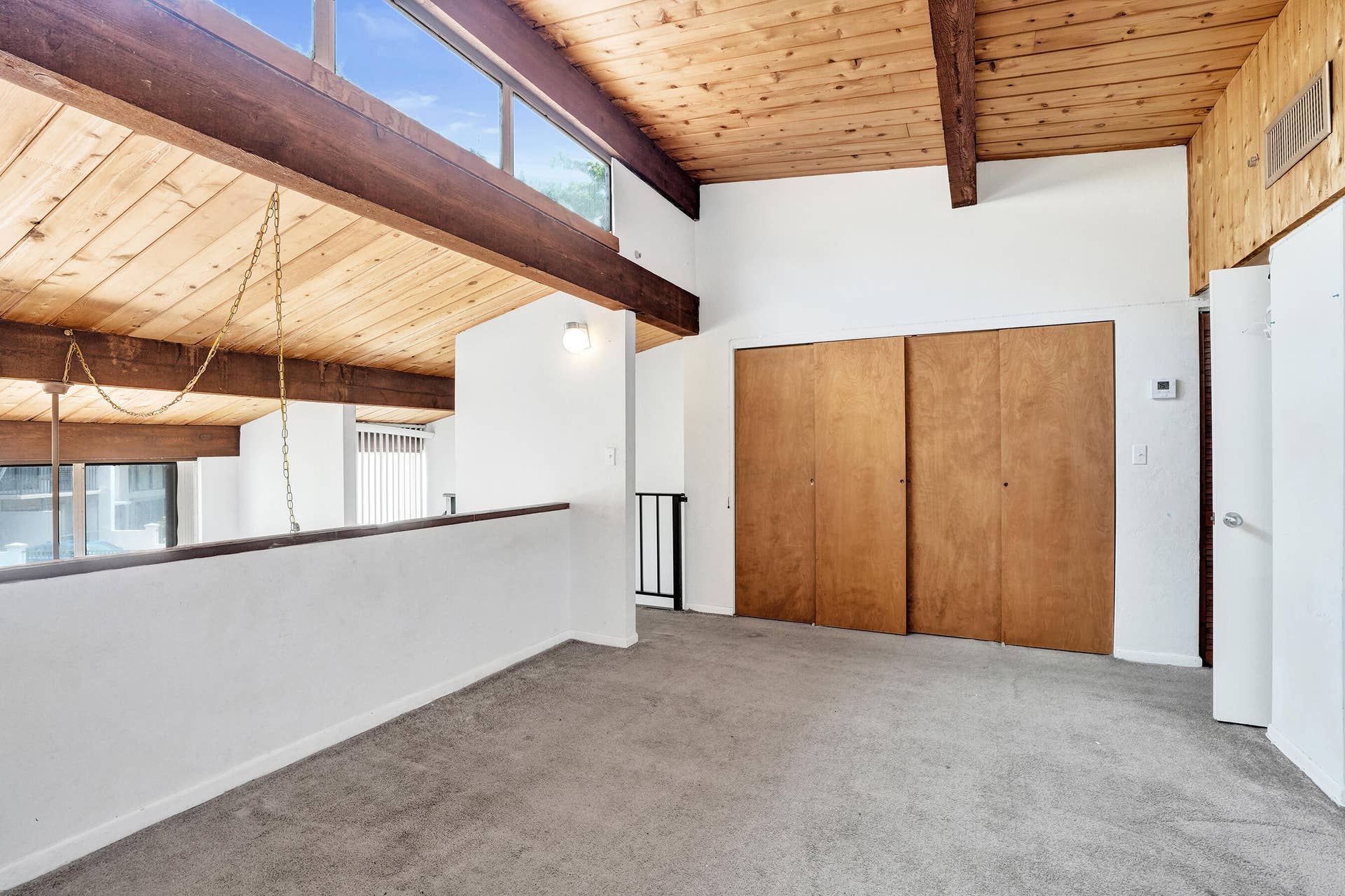 Flex/Loft/3rd bedroom
