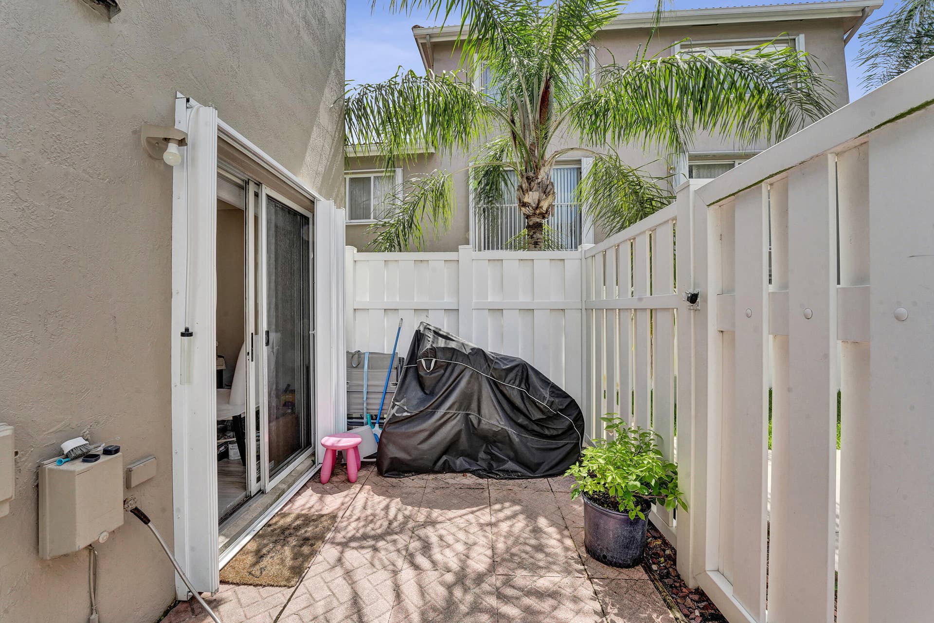 173 Riviera Circle, Weston, FL 33326 Patio