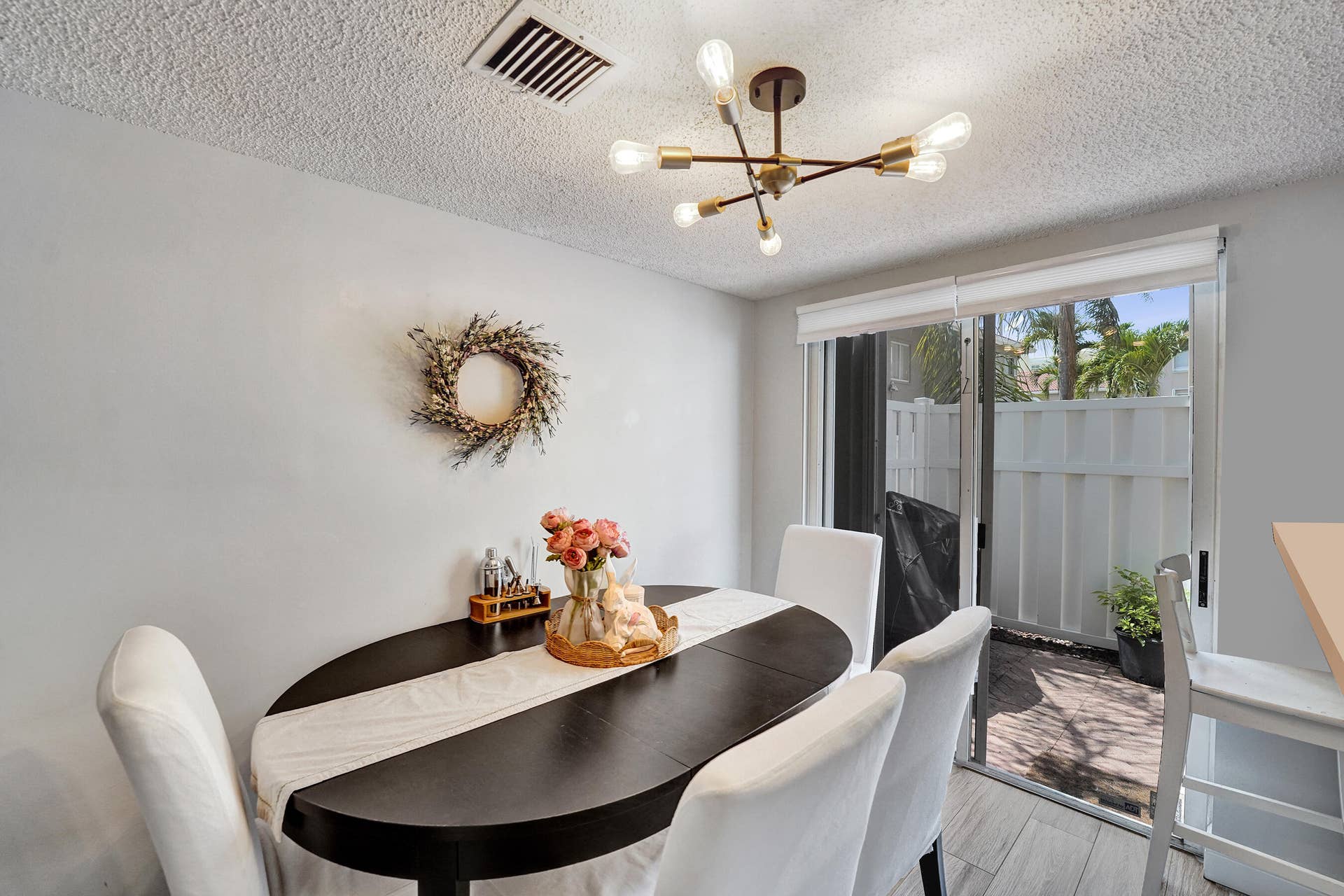 173 Riviera Circle, Weston, FL 33326 Dining room