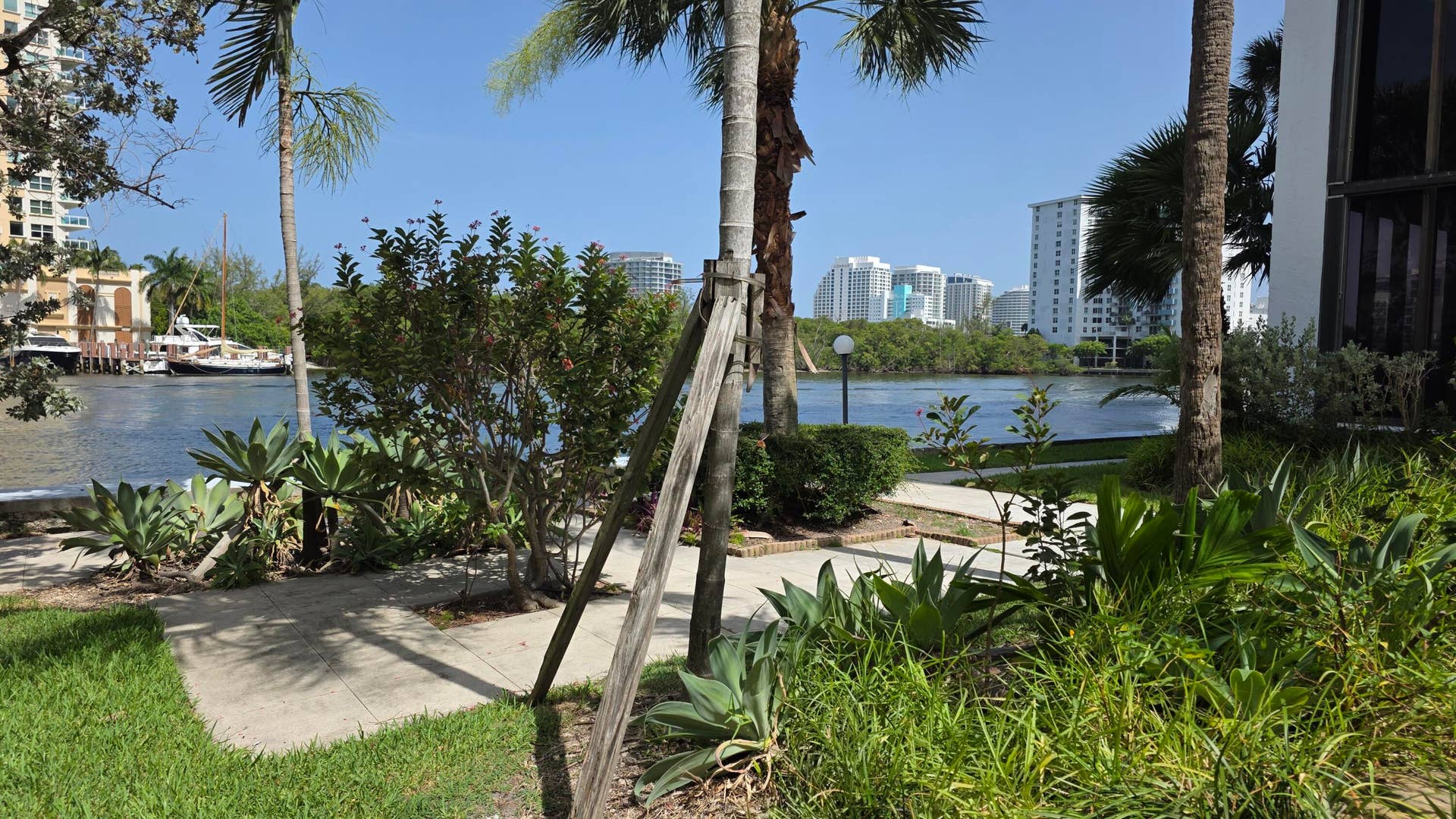 936 Intracoastal Drive, #5B, Fort Lauderdale, FL 33304 relaxation area