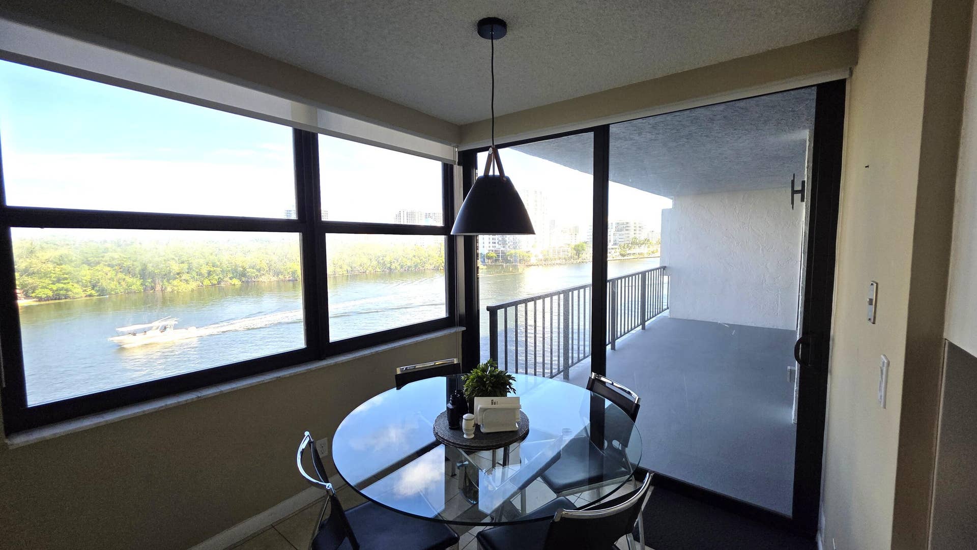 936 Intracoastal Drive, #5B, Fort Lauderdale, FL 33304 view from breakfast area