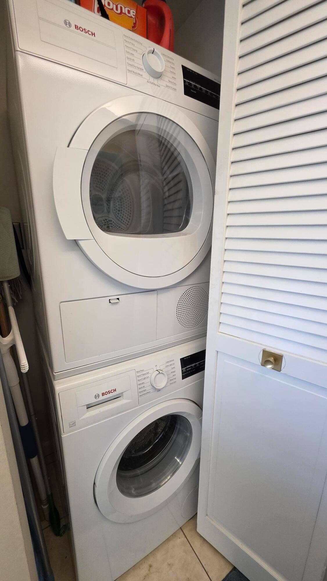 936 Intracoastal Drive, #5B, Fort Lauderdale, FL 33304 washer & dryer