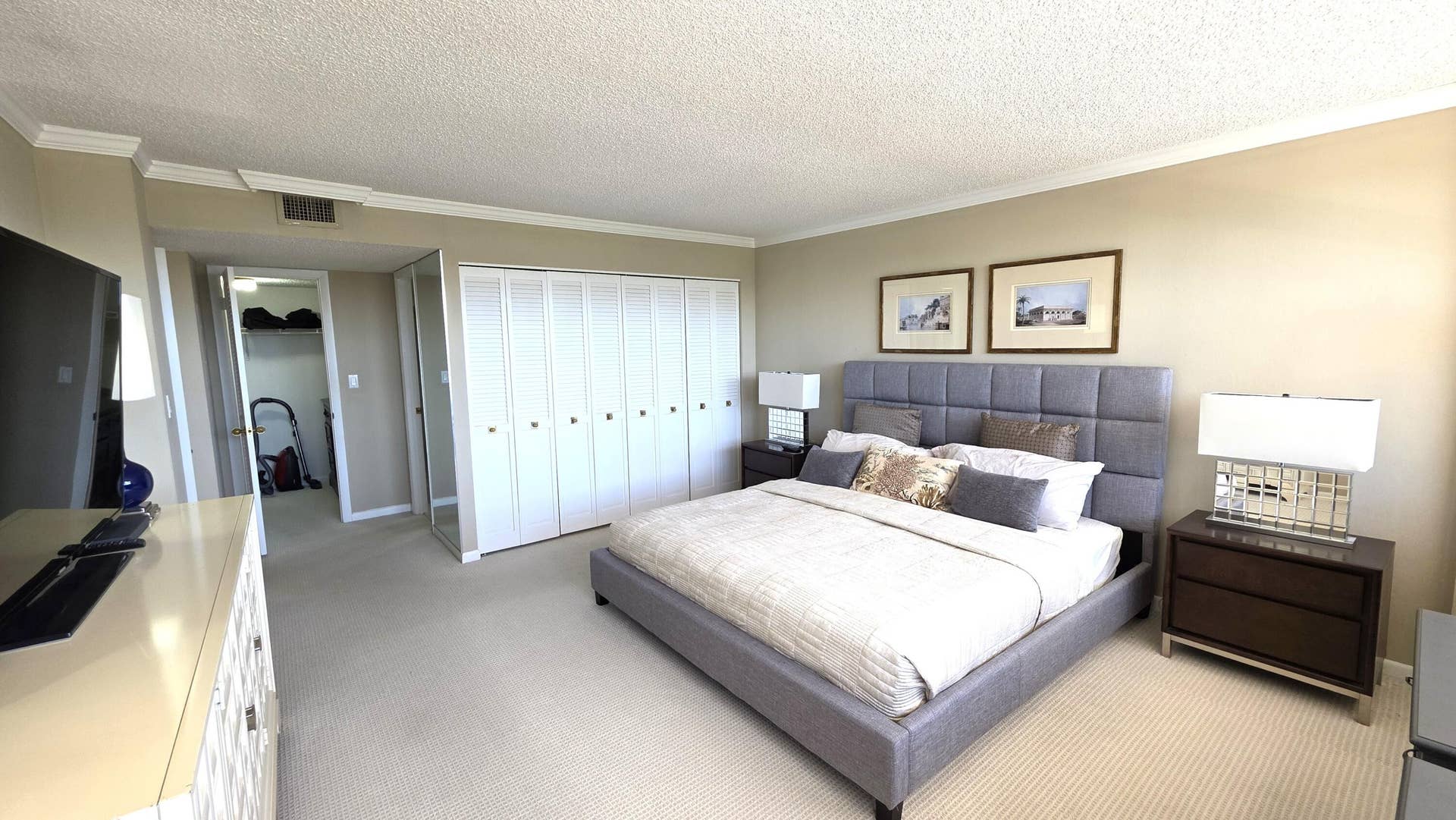 936 Intracoastal Drive, #5B, Fort Lauderdale, FL 33304 primary bedroom corner view