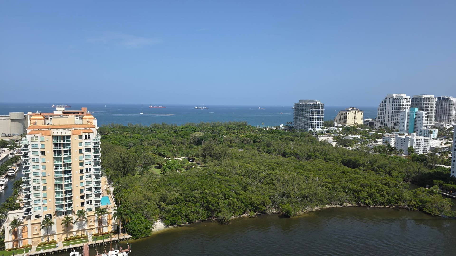 936 Intracoastal Drive, #5B, Fort Lauderdale, FL 33304 ocean views east