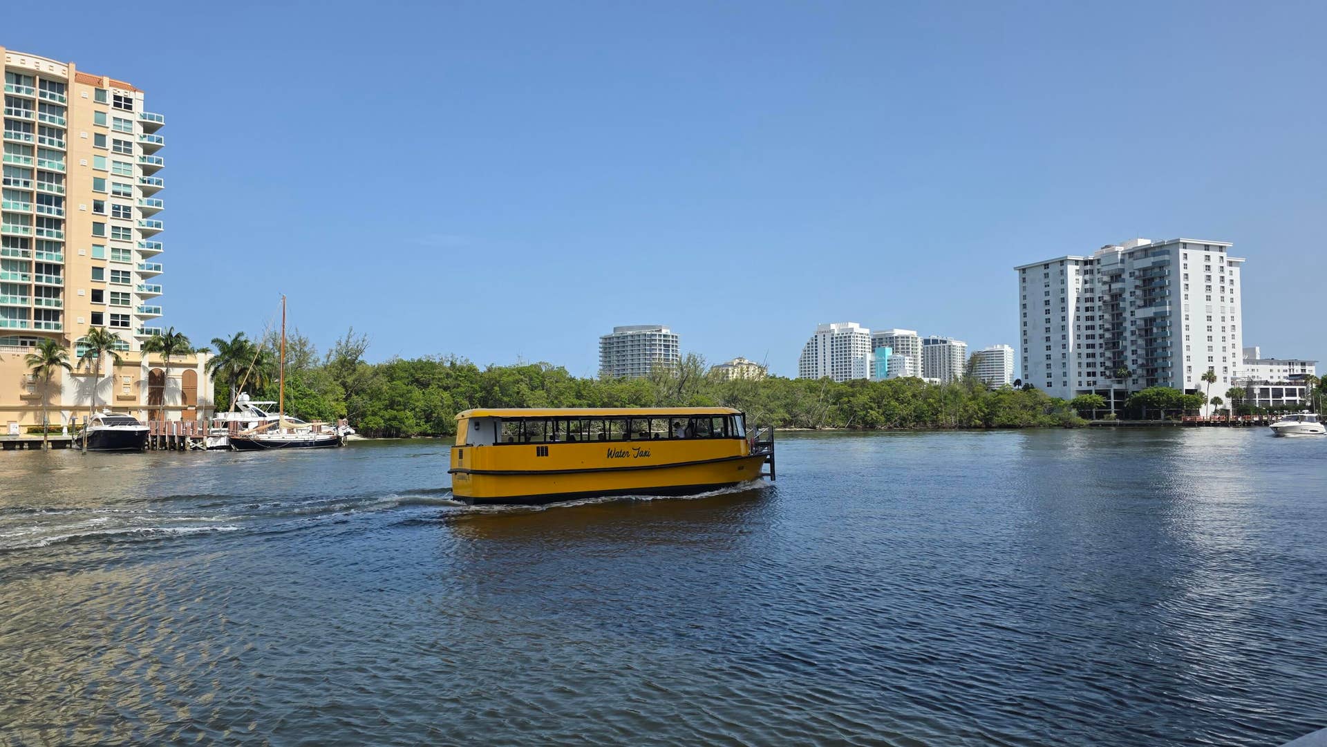 936 Intracoastal Drive, #5B, Fort Lauderdale, FL 33304 water taxi stop next door