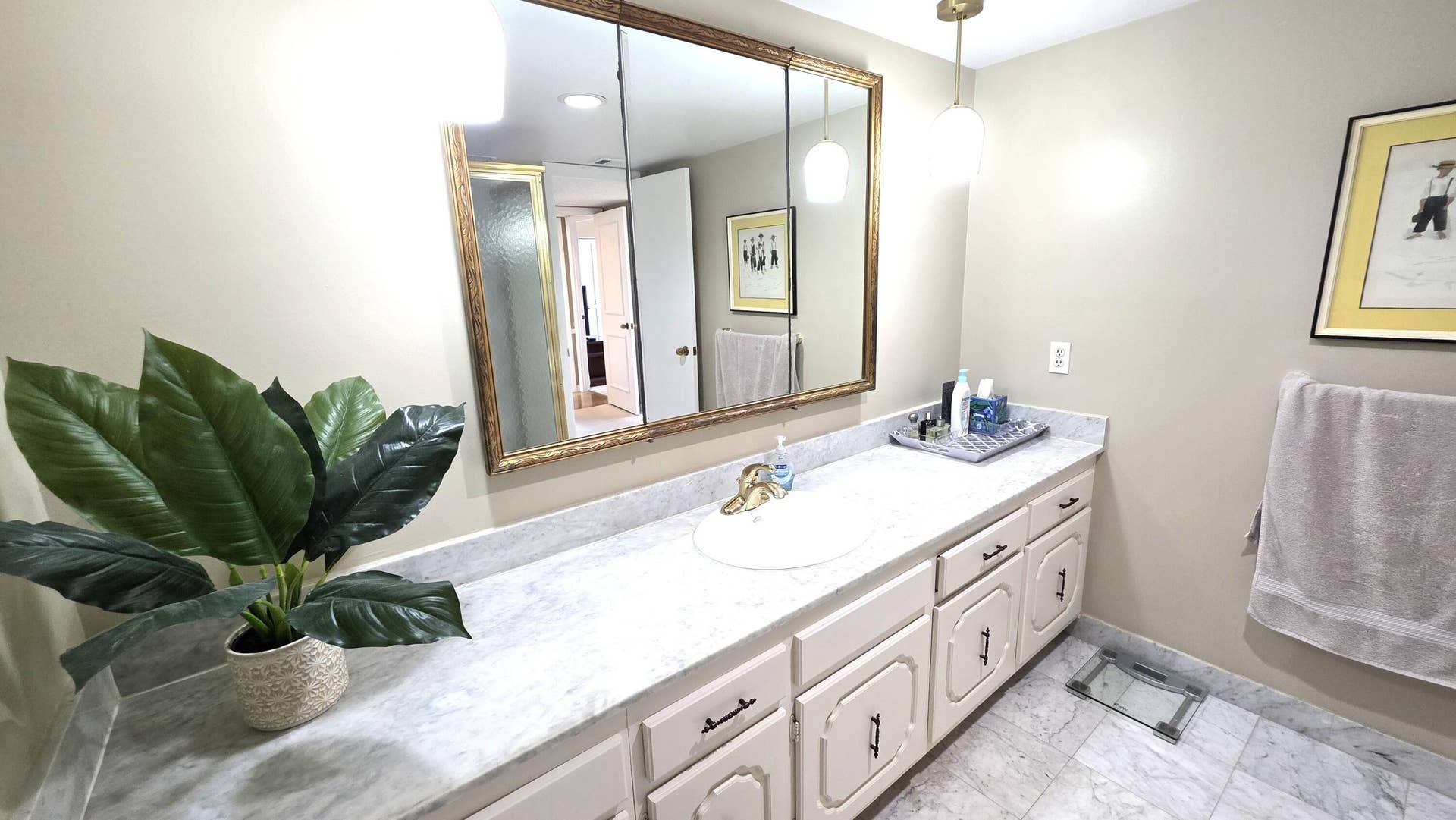 936 Intracoastal Drive, #5B, Fort Lauderdale, FL 33304 Primary Bath