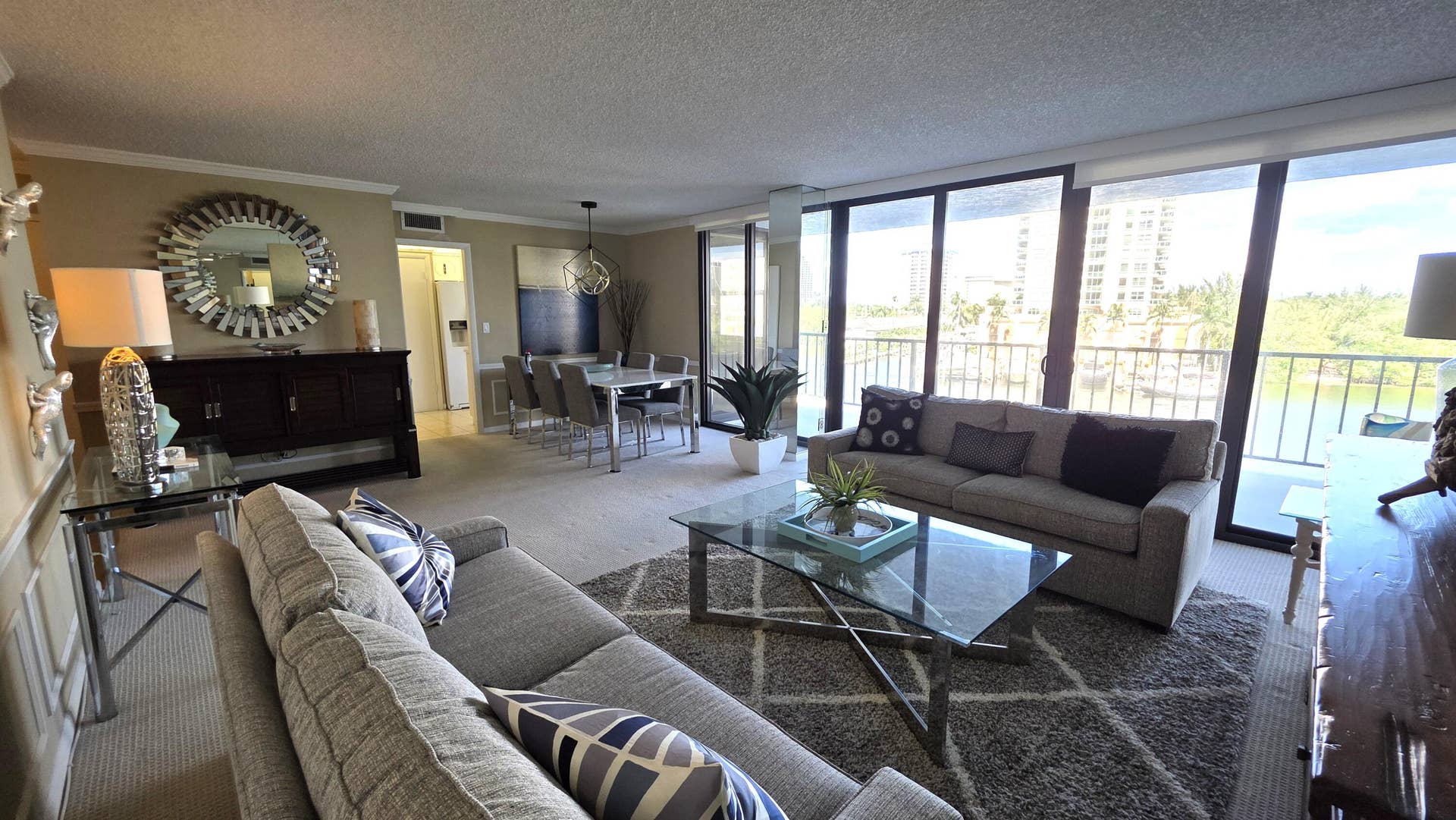 936 Intracoastal Drive, #5B, Fort Lauderdale, FL 33304 reverse living room view