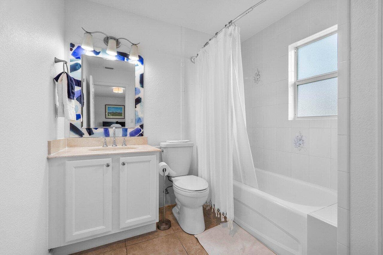 125 Gregory Place, West Palm Beach, West Palm Beach, FL 33405 013-125GregoryPlace-WestPalmBeach-FL-334