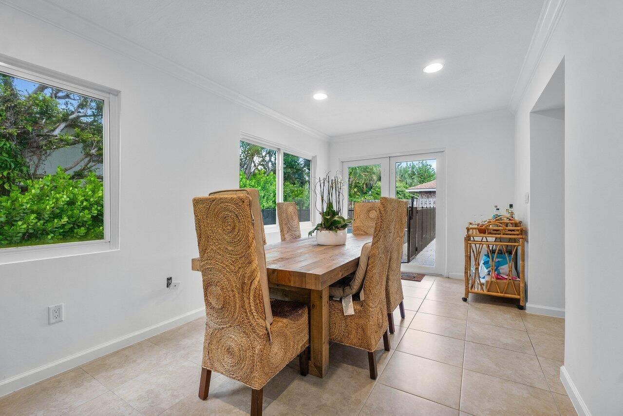 125 Gregory Place, West Palm Beach, West Palm Beach, FL 33405 016-125GregoryPlace-WestPalmBeach-FL-334
