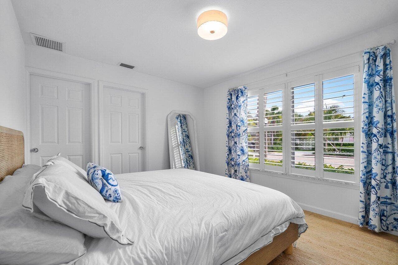 125 Gregory Place, West Palm Beach, West Palm Beach, FL 33405 012-125GregoryPlace-WestPalmBeach-FL-334