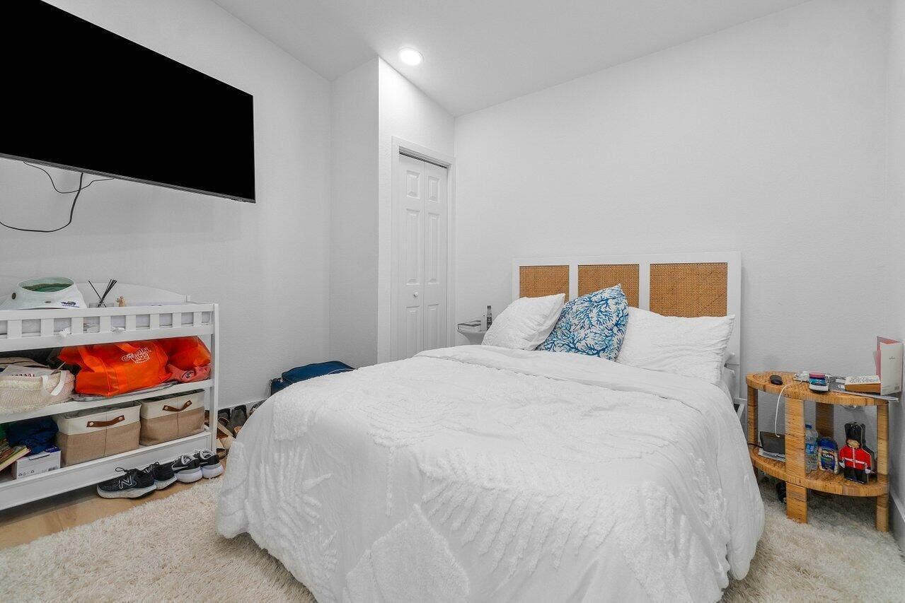 125 Gregory Place, West Palm Beach, West Palm Beach, FL 33405 019-125GregoryPlace-WestPalmBeach-FL-334