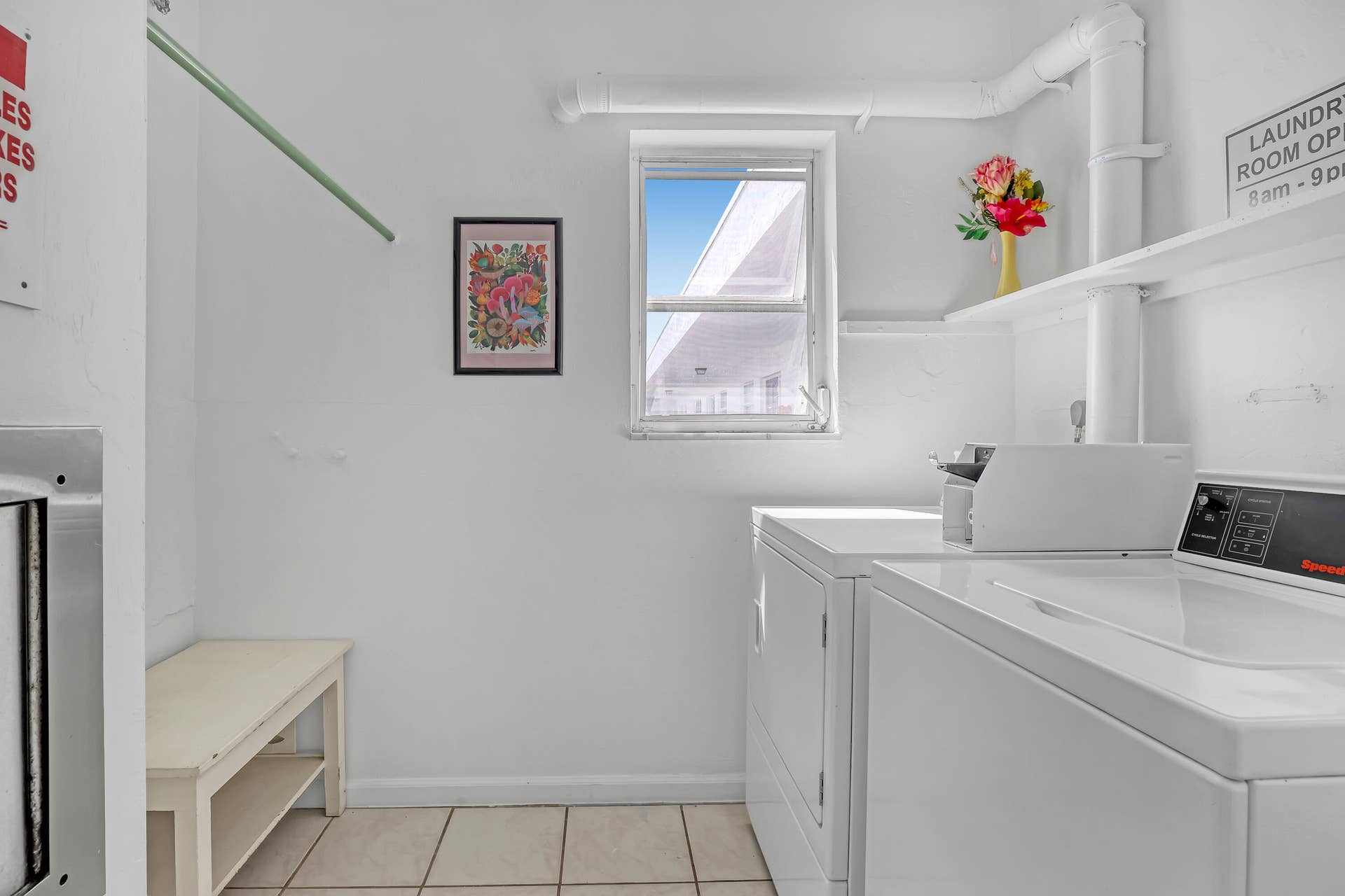 28 Yacht Club Drive, #409, North Palm Beach, FL 33408 Community Laundry