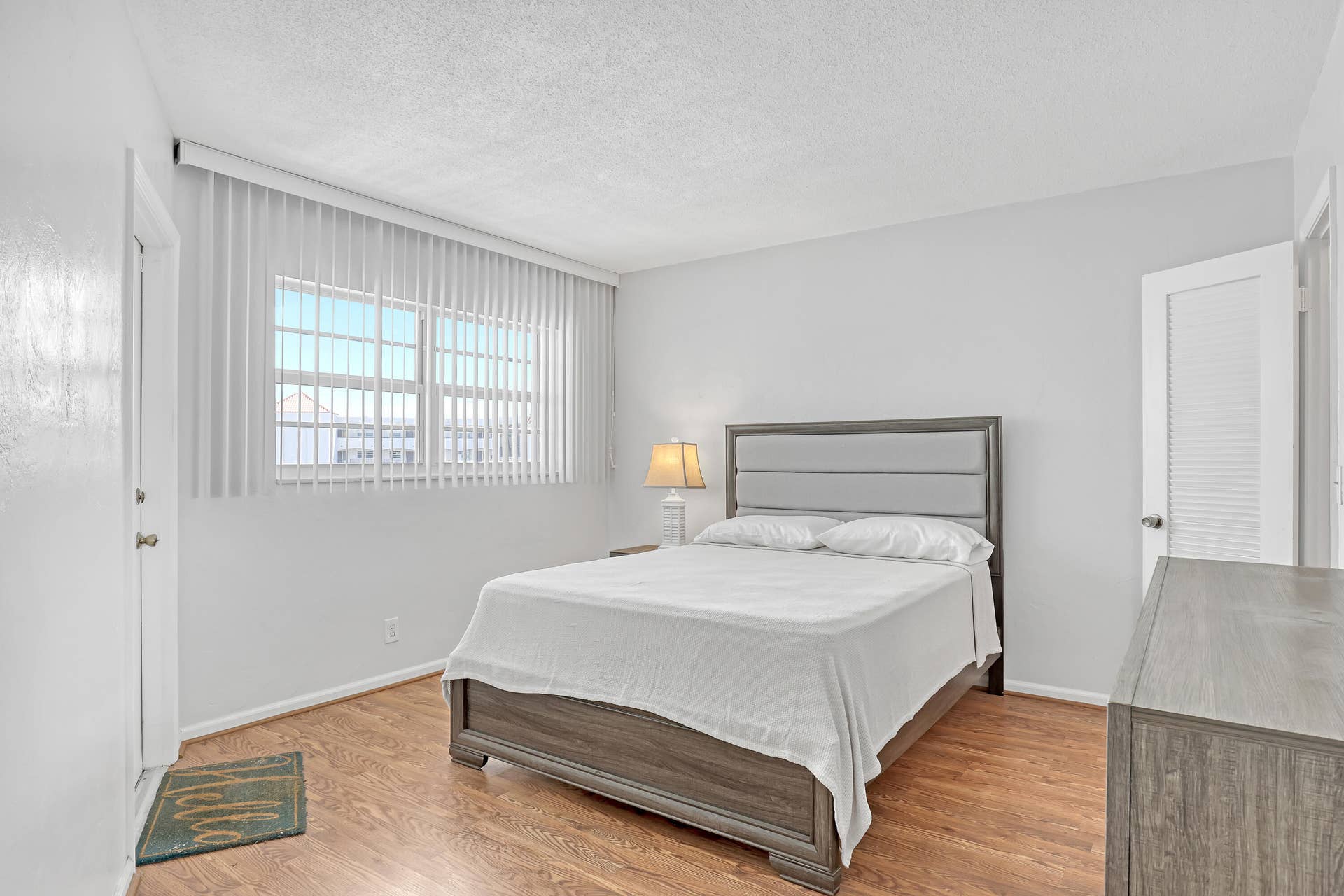 28 Yacht Club Drive, #409, North Palm Beach, FL 33408 Guest Bedroom w/ private door