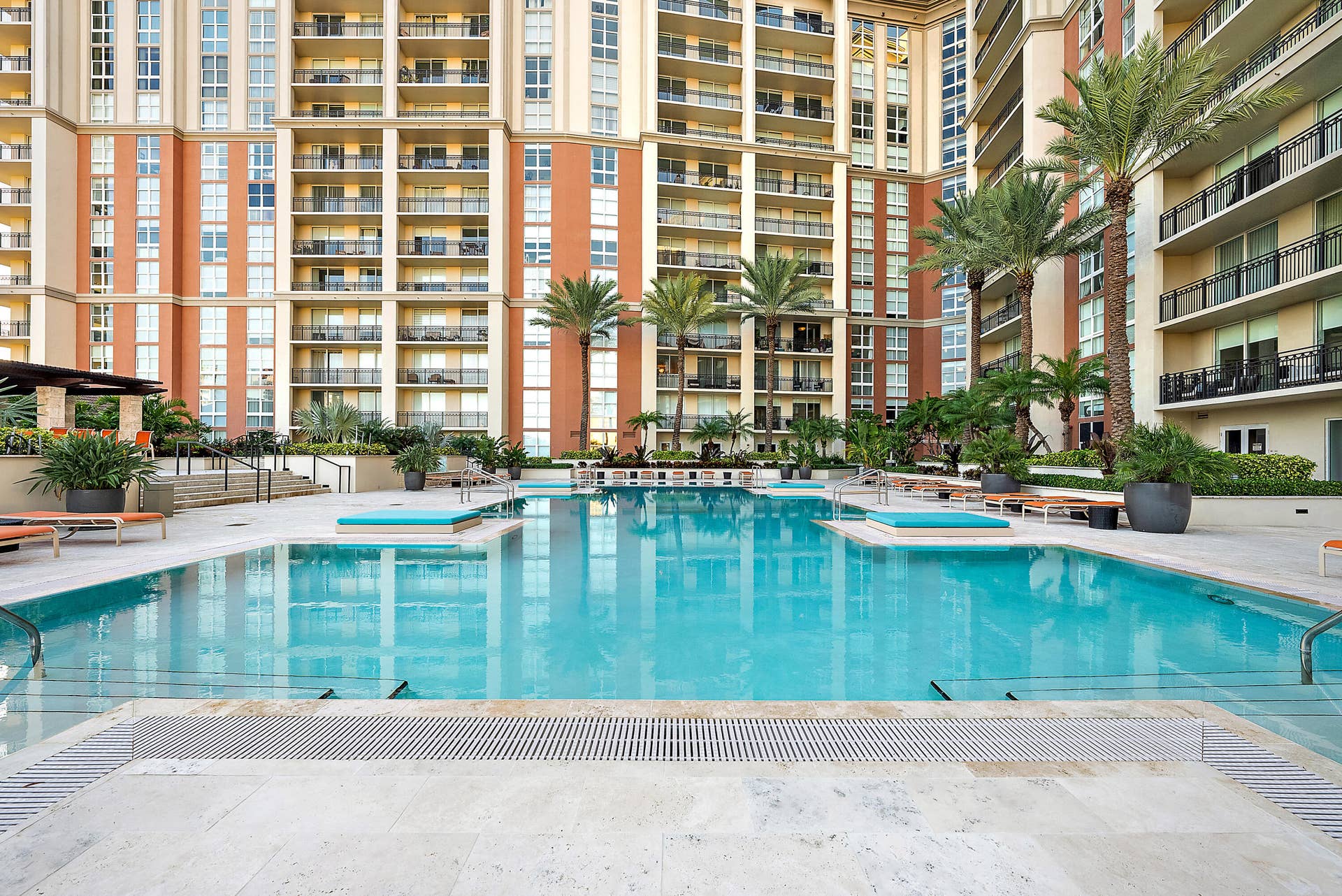 550 OKEECHOBEE Boulevard, #1614, West Palm Beach, FL 33401 Pool